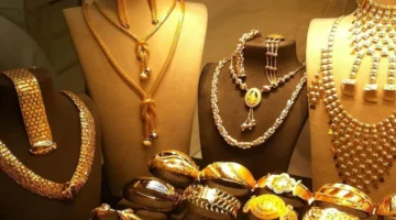 الذهب يرتفع وسط مؤشرات تتجه نحو أول تراجع أسبوعي منذ شهر